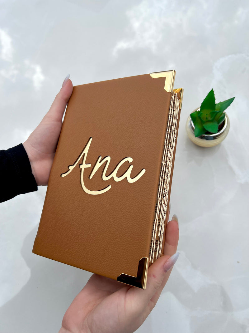 Bíblia com nome courino caramelo