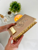 Combo Bíblia Courino Nude Pombinha do Espírito Santo + Placa grande + cartela de índice