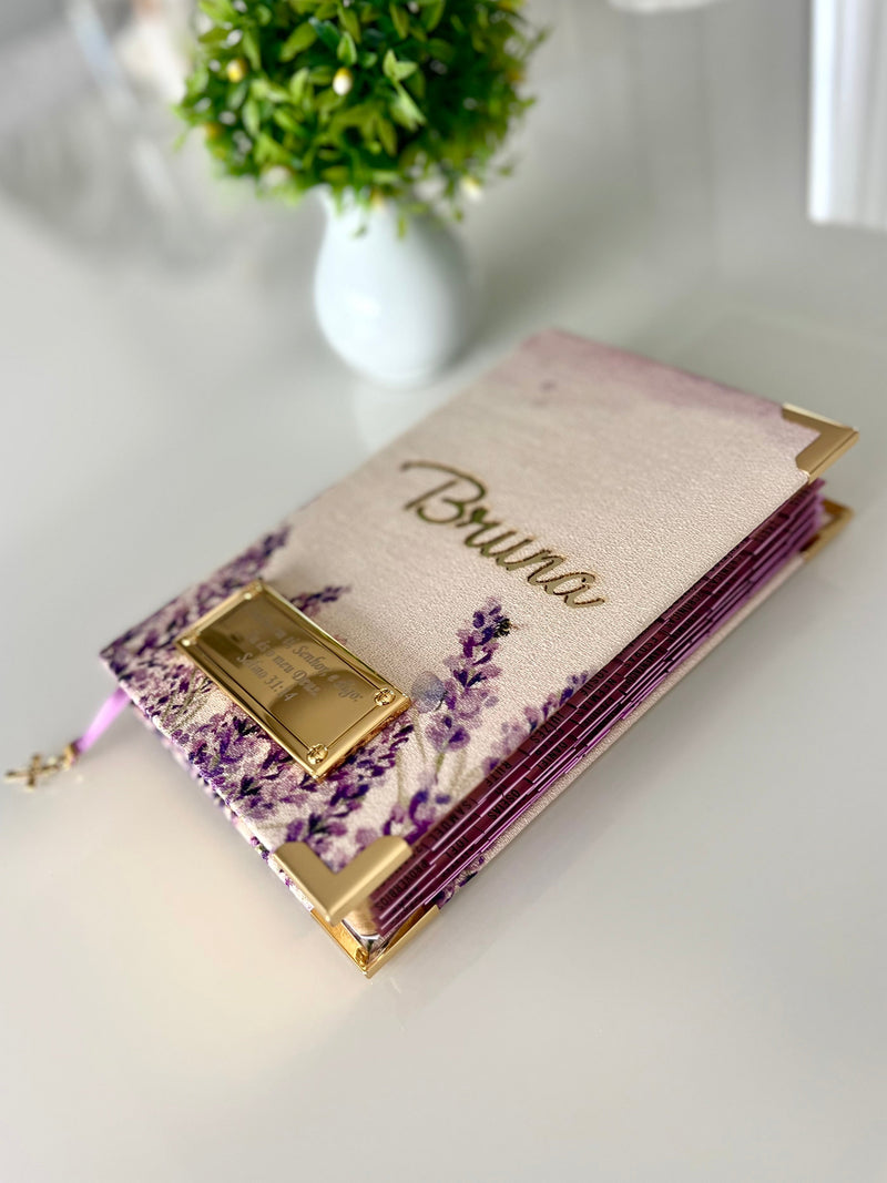 Combo Bíblia Linho Lavandas + placa grande + cartela de índice