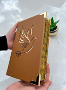 Bíblia Pombinho do Espírito Santo courino caramelo