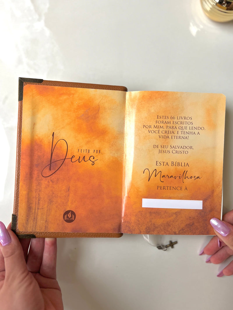 *27* Bíblia Pequena Couro Legítimo Caramelo Leão - PRONTA ENTREGA