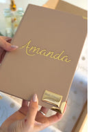 Combo Bíblia com nome courino Nude + Placa média+ cartela de índice